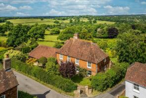 Yew Arch, The Street, Heathfield TN21 9NH