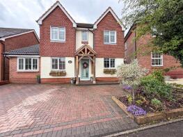 17, Redwing Grove, Packmoor, Stoke-on-trent ST7 4GE