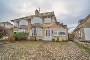 32, Sandown Avenue, Lakeside, Swindon SN3 1QD