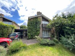 6, Lyne Walk, Hackleton NN7 2BW