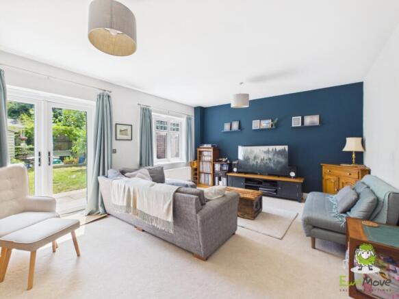 EweMove Estate Agents Basingstoke - 3 Stanton Cour