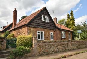 Broomhill, Lower Road, Castle Rising PE31 6AF