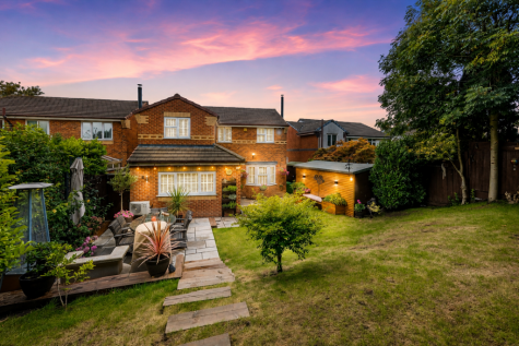 Waddington Close, Lowton