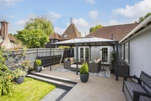 Farriers Field, Sevenoaks Road, Ightham, Sevenoaks TN15 9AA