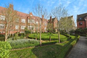 19, Rose Court, The Galleries, Brentwood CM14 5GJ