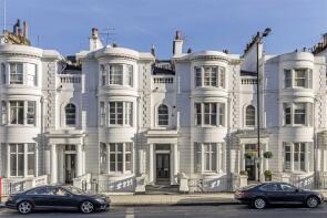 Ground Floor Flat, 82, Gloucester Terrace, London W2 3HH