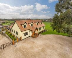 Eight Acre Farm, Birchwood Road, Chelmsford CM3 6RF