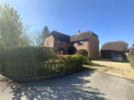 7, Lawn Farm Close, Pewsey SN9 5QA