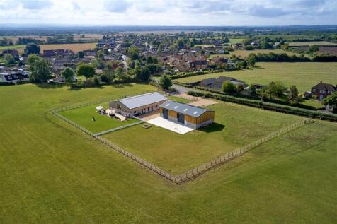 Bicester Road, Oakley, Aylesbury