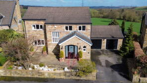 10, Whinmoor View, Silkstone, Barnsley S75 4LL