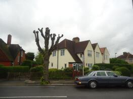 15, Sweet Briar Grove, London N9 9NG