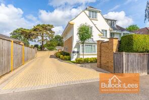 2, 11 Danescroft, Manor Close, Ferndown BH22 9FL