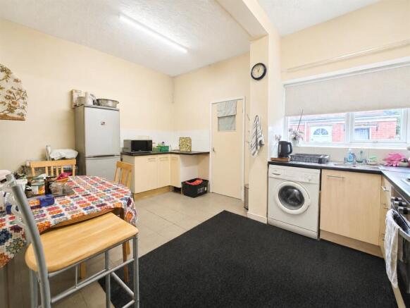 Marlborough Road, Stoke - Lounge