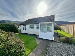 28 El Dago, Francis Avenue, Fairbourne LL38 2EQ