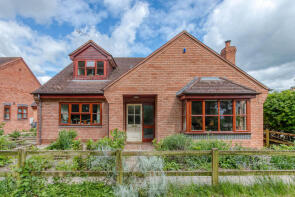 5, Hanbury Croft, Bromsgrove B60 4BF