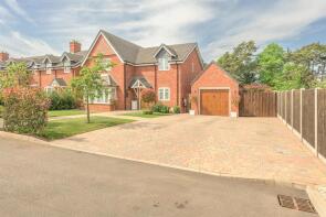 15 The Plough House, Plough Meadows, Wolverhampton WV5 7HU