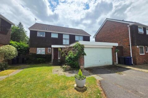 Ashurst Road, Cockfosters, EN4