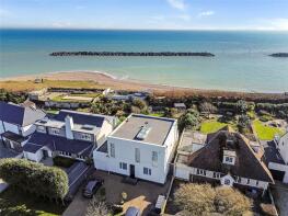 14, Manor Way, Elmer, Bognor Regis PO22 6LA