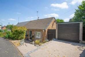 14, Lodge Close, Atherstone CV9 1NR