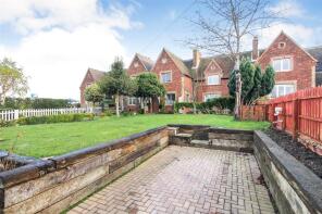 25, Sandhill Close, Bedford MK45 2JD