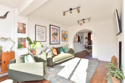Wells Close, Plumpton Green, East Sussex