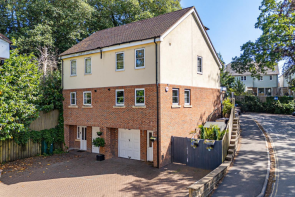1, Gillsmans Coppice, Gillsmans Hill, St. Leonards-on-sea TN38 0FY