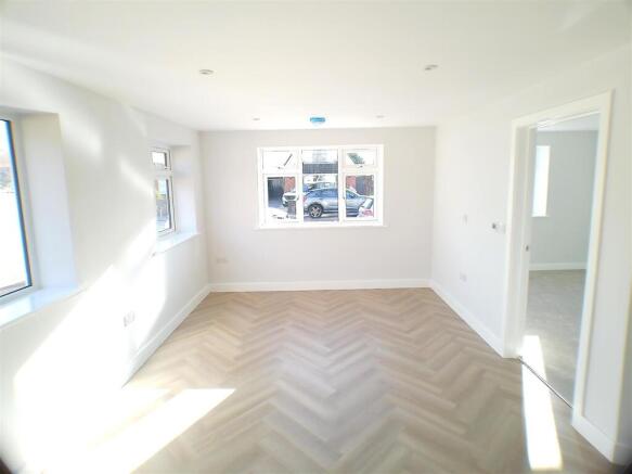 2 ruskin to front window.JPG