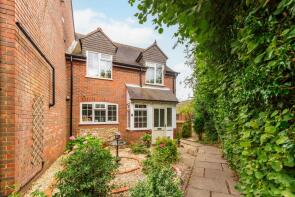Ambelee, Main Road, Princes Risborough HP27 0QG