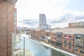 Flat 20, 1 Candle House, Wharf Approach, Holbeck, Leeds LS1 4GH