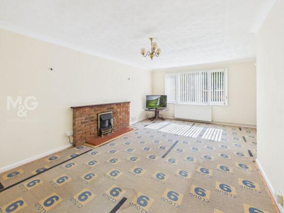 Living/Dining Area