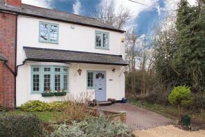 The Acorns, Kiln Lane, Binfield Heath, Henley-on-thames RG9 4EE