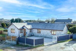Awelon Bach, Access Road Leading To Rose Cottage And York Cottage, Pen Y Ball, Holywell CH8 8SU