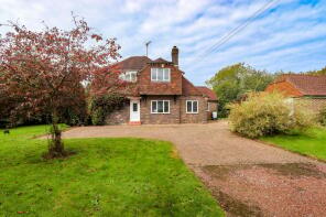Broadlands, Moat Lane, Battle TN33 0RZ