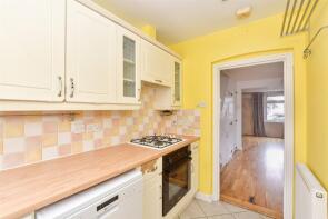 34, Orchard Road, East Peckham, Tonbridge TN12 5AN