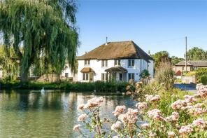 Mill Pond Cottage, The Gardens, Chichester PO18 8DX
