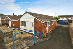 6, Brynmead, Bryn, Llanelli SA14 8QQ