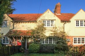 2, Horseshoe Cottages, Parrotts Lane, Tring HP23 6NX