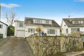 9 Marlowe, Cae Pin Estate, Pwllheli LL53 7UH