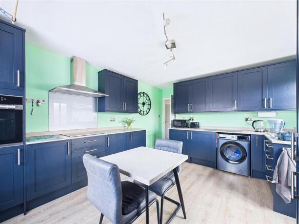 Kitchen/Breakfast Room
