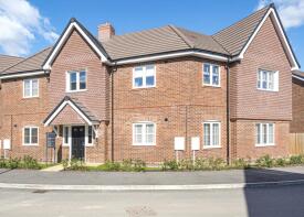 36, Carpenters Way, Badshot Lea, Farnham GU9 9FT