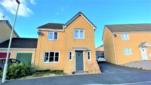 56, Tyn Y Coed Close, Ynysawdre, Bridgend CF32 9PQ