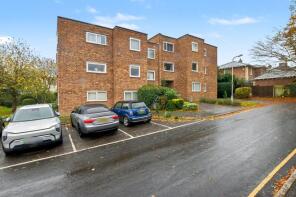 Flat 33, Vivary Heights, Broadlands Rise, Taunton TA1 4HL