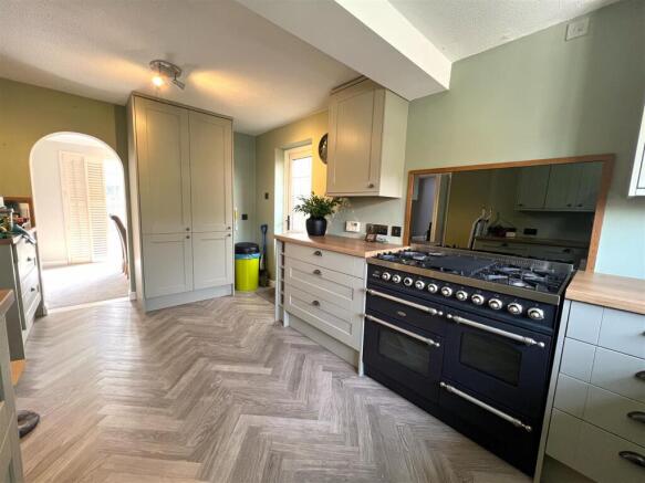 kitchen2.JPG