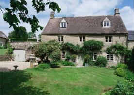Park View House, Road From North Of Prestney Cottage To East Of Liberty Hill, Cheltenham GL54 1JE