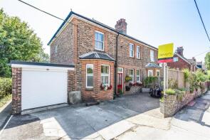 Rosemary, Coldharbour Road, Hailsham BN27 3QE