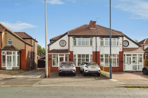 Mossley Road, Ashton-under-Lyne, Greater Manchester, OL6