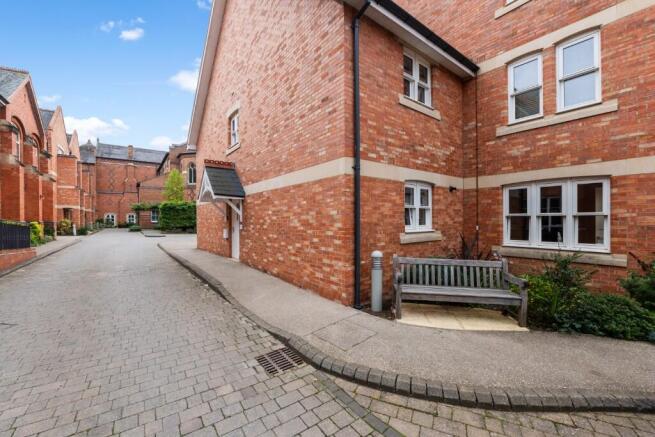 Walton Court