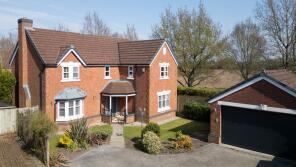 38, Westcliff Gardens, Appleton, Warrington WA4 5FQ