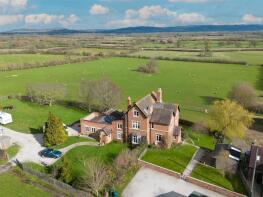 2, Walton Grange, Tewkesbury Road, Coombe Hill, Gloucester GL19 4BL
