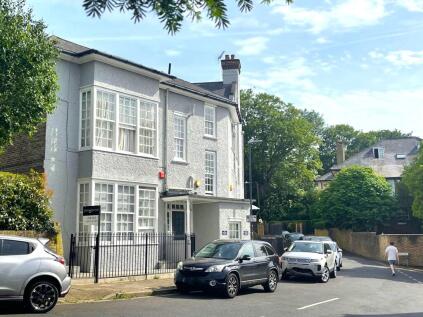 West Hill, Harrow on the Hill Village